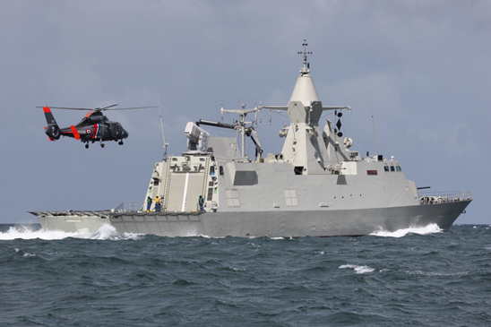 CMN_combattante_br71a_DIMDEX_2012_news